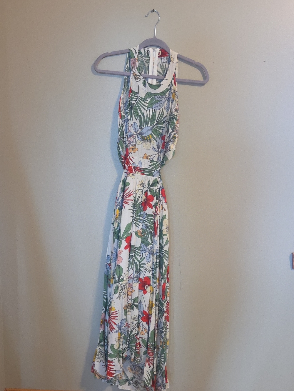 Chicwish White Tropical Floral Racerback Maxi Dress